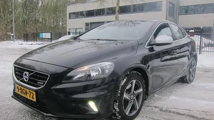 Zwart Gebruikt 2014 Volvo V40 Business Edition Hatchback | € 6.999 (Goede deal)