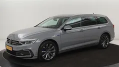 Grijs Gebruikt 2022 VW Passat GTE Stationwagen | € 17.900 (Goede deal)
