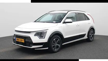 Wit Occasion 2025 Kia Niro SUV | € 36.940 (Eerlijke prijs)