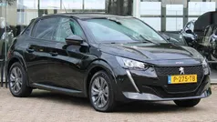 Zwart Gebruikt 2022 Peugeot e-208 Allure Hatchback | € 17.945 (Eerlijke prijs)
