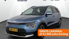 Blauw (metallic) Gebruikt 2024 Kia e-Niro SUV | € 37.950 (Eerlijke prijs)
