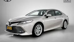 Gebruikt 2020 Toyota Camry Executive Sedan | € 32.900 (Eerlijke prijs)