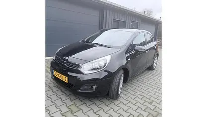 Gebruikt 2011 Kia Rio Plus Hatchback | € 3.750 (Eerlijke prijs)