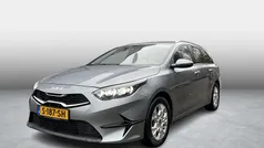 Grijs Gebruikt 2023 Kia Ceed Hatchback | € 23.799 (Eerlijke prijs)