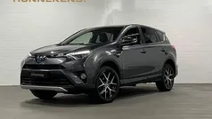 Gebruikt 2017 Toyota RAV4 Edition SUV | € 26.940 (Eerlijke prijs)