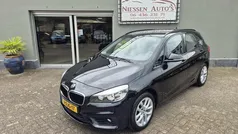 Zwart Gebruikt 2014 BMW 218 Executive Stationwagen | € 11.950 (Eerlijke prijs)