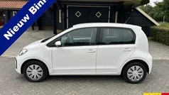 Wit Gebruikt 2017 VW up! Move Hatchback | € 7.450 (Eerlijke prijs)
