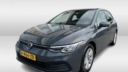 Gebruikt 2023 VW Golf VIII Life Hatchback | € 22.250 (Eerlijke prijs)