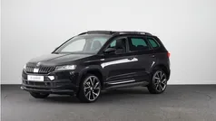 Zwart, metallic lak Gebruikt 2021 Skoda Karoq Business Line SUV | € 29.949 (Eerlijke prijs)