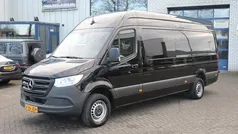 Zwart Gebruikt 2023 Mercedes Sprinter Van | € 32.950 (Eerlijke prijs)