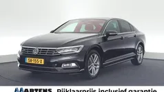 Gebruikt 2018 VW Passat R-line Sedan | € 19.949 (Eerlijke prijs)