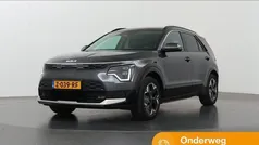 Grijs, metallic lak Gebruikt 2024 Kia e-Niro Advance SUV | € 35.935 (Goede deal)