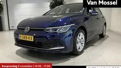 Gebruikt 2021 VW Golf VIII Life Hatchback | € 17.700 (Eerlijke prijs)
