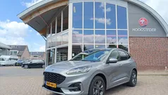 Grijs Gebruikt 2022 Ford Kuga ST-Line X SUV | € 29.445 (Eerlijke prijs)