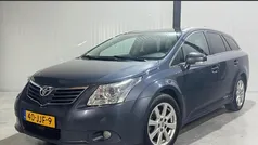 Blauw Gebruikt 2009 Toyota Avensis Stationwagen | € 4.950 (Eerlijke prijs)