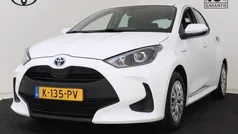 Wit Gebruikt 2021 Toyota Yaris Active Hatchback | € 18.950 (Eerlijke prijs)