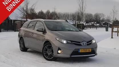 Gebruikt 2014 Toyota Auris Hybrid Stationwagen | € 9.990 (Eerlijke prijs)