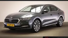 Grijs Gebruikt 2021 Skoda Octavia Business Line Hatchback | € 25.495 (Eerlijke prijs)