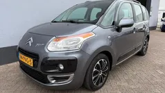 Grijs, metallic lak Gebruikt 2011 Citroën C3 Picasso MPV | € 4.450 (Eerlijke prijs)