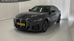 Grijs Gebruikt 2022 BMW i4 Executive Sedan | € 38.950 (Super prijs)
