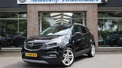 Zwart Gebruikt 2018 Opel Mokka X SUV | € 14.490 (Eerlijke prijs)