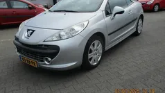 Grijs Gebruikt 2007 Peugeot 207 CC Cabriolet | € 2.999 (Eerlijke prijs)