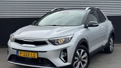 Grijs Gebruikt 2022 Kia Stonic SUV | € 18.699 (Eerlijke prijs)