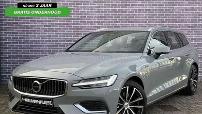 Grijs Gebruikt 2025 Volvo V60 Stationwagen | € 39.899 (Goede deal)