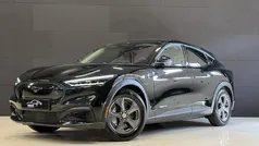 Zwart Gebruikt 2021 Ford Mustang Mach-E SUV | € 23.400 (Eerlijke prijs)