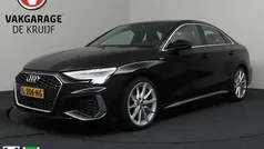 Zwart Gebruikt 2021 Audi A3 Sport Sedan | € 25.750 (Eerlijke prijs)
