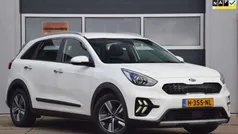 Wit, metallic lak Gebruikt 2020 Kia Niro SUV | € 18.350 (Eerlijke prijs)