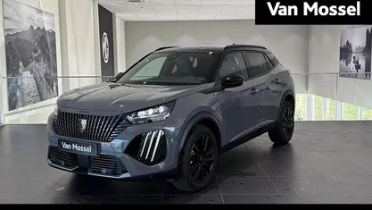 Grijs Occasion 2024 Peugeot 2008 GT SUV | € 26.940 (Eerlijke prijs)