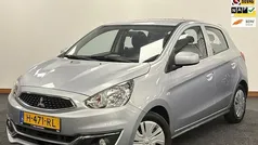 Grijs Gebruikt 2020 Mitsubishi Space Star Hatchback | € 7.440 (Eerlijke prijs)