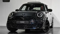 Gebruikt 2024 Mini John Cooper Works Hatchback | € 38.900 (Eerlijke prijs)