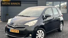 Zwart Gebruikt 2012 Toyota Verso-S MPV | € 5.943 (Eerlijke prijs)