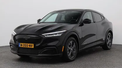 Gebruikt 2021 Ford Mustang Mach-E SUV | € 21.700 (Super prijs)