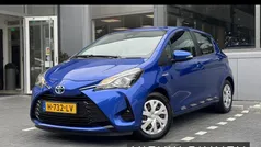 Blauw Gebruikt 2020 Toyota Yaris Hybrid Active Hatchback | € 17.950 (Eerlijke prijs)