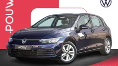 Blauw Gebruikt 2024 VW Golf VIII Life Hatchback | € 23.900 (Goede deal)