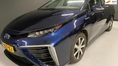 Blauw Gebruikt 2017 Toyota Mirai Executive Sedan | € 24.950