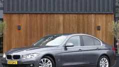 Grijs Gebruikt 2016 BMW 330 Executive Sedan | € 16.995 (Eerlijke prijs)