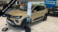 Beige Nieuw 2025 Dacia Spring Extreme Hatchback | € 20.550 (Eerlijke prijs)