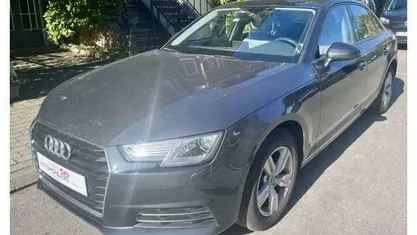 Grijs Gebruikt 2017 Audi A4 Sedan | € 20.490 (Eerlijke prijs)