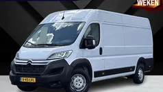Wit Gebruikt 2023 Citroën Jumper MPV | € 23.890 (Eerlijke prijs)