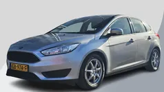 Grijs Gebruikt 2015 Ford Focus Trend Hatchback | € 8.450 (Eerlijke prijs)