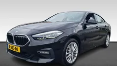 Zwart, metallic lak Gebruikt 2020 BMW 218 Executive Coupé | € 21.430 (Super prijs)