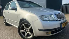 Grijs Gebruikt 2002 Skoda Fabia Hatchback | € 1.450 (Eerlijke prijs)