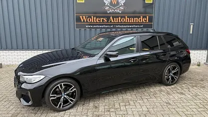 Gebruikt 2022 BMW 320 Executive Stationwagen | € 32.950 (Super prijs)