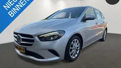 Grijs Gebruikt 2019 Mercedes B180 Premium MPV | € 20.995 (Eerlijke prijs)