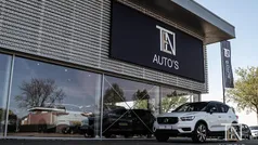 Wit Gebruikt 2021 Volvo XC40 R-Design SUV | € 34.910 (Eerlijke prijs)