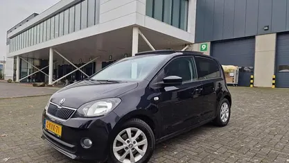 Zwart Gebruikt 2013 Skoda Citigo Hatchback | € 3.450 (Eerlijke prijs)